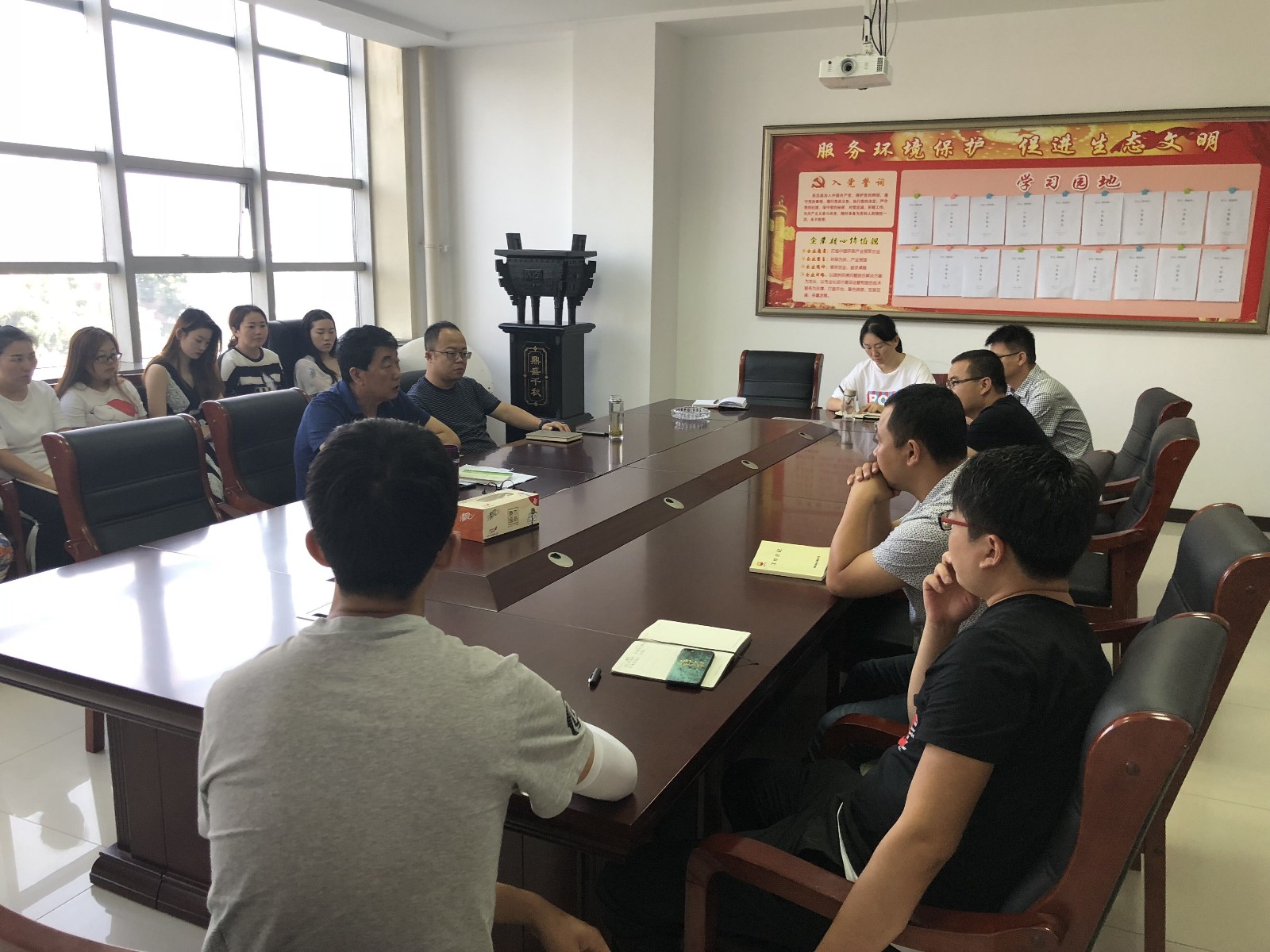 8.27榆林分公司組織開展環保市場營銷知識培訓.jpg