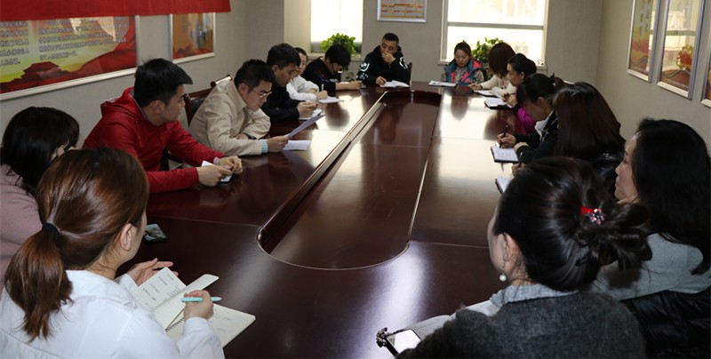學(xué)習(xí)'‘三秦楷模“先進事例_副本.jpg