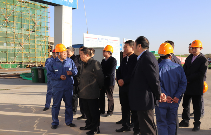 4.榆林市委常委、常務副市長張凱盈視察項目_副本.png