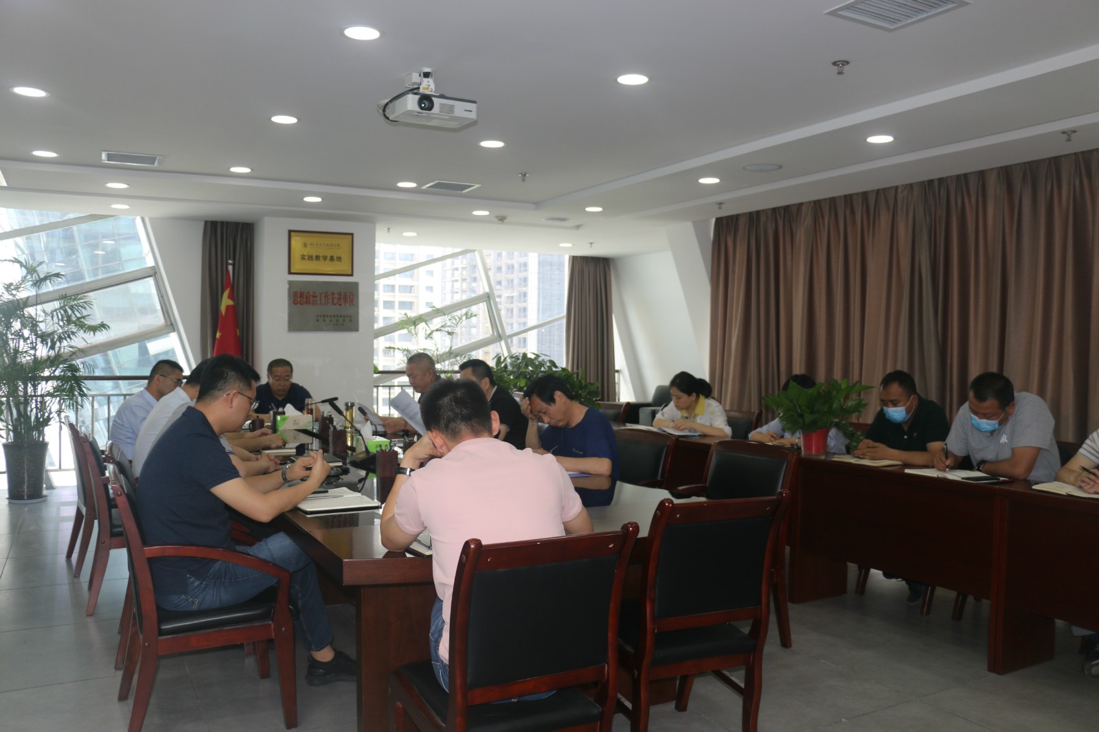 水環境公司召開落實省國資委黨委第三巡察組巡察反饋意見整改工作會議.jpg