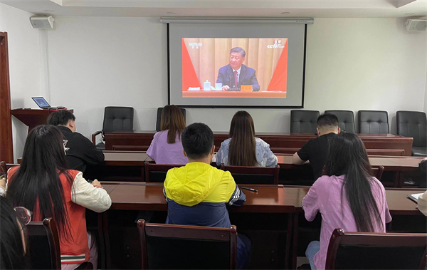 監測中心團支部掀起學習貫徹習近平總書記在慶祝中國共青團成立100周年大會上的講話精神熱潮1.jpg